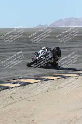 media/Oct-13-2025-Moto Forza (Mon) [[a66d839500]]/4-C Group/Session 2 (Bowl)/